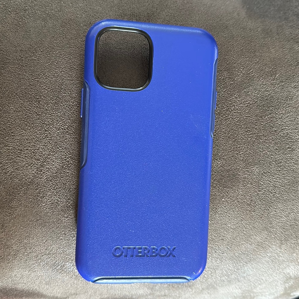 iPhone 11 Pro case otterbox